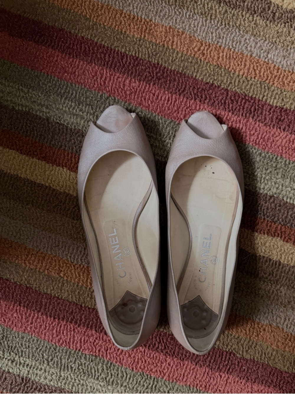 Golden CHANEL peep toe flats, Size 39 (8.5 US) pre-loved, used condition.